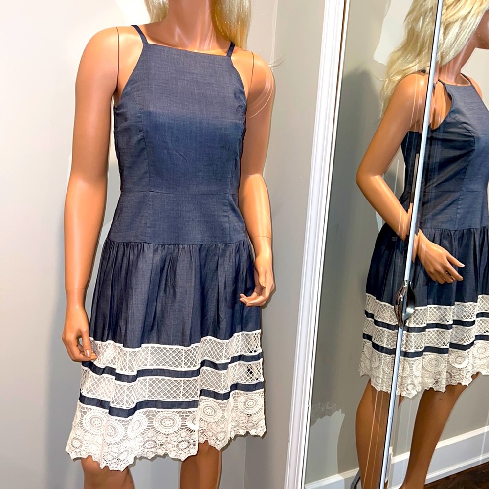 ANN TAYLOR BACK ZIP DRESS FITTED